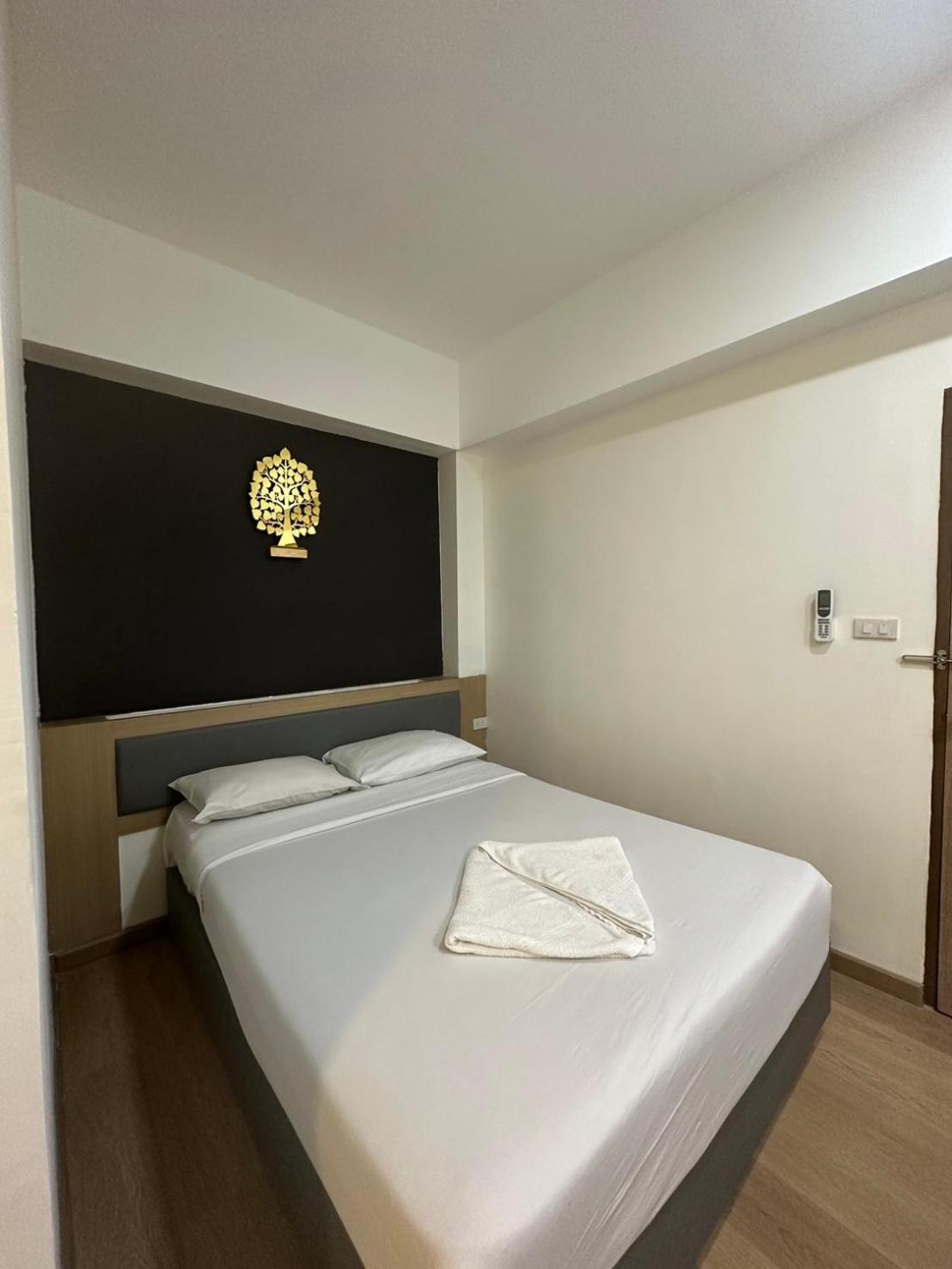 Royal Garden Home Hotel Bangkok Eksteriør bilde