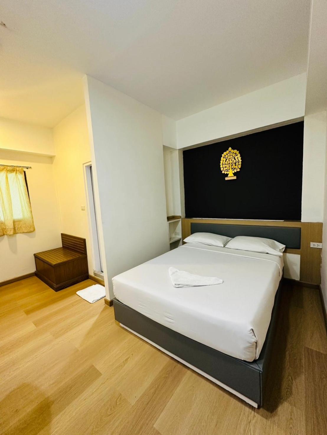 Royal Garden Home Hotel Bangkok Eksteriør bilde