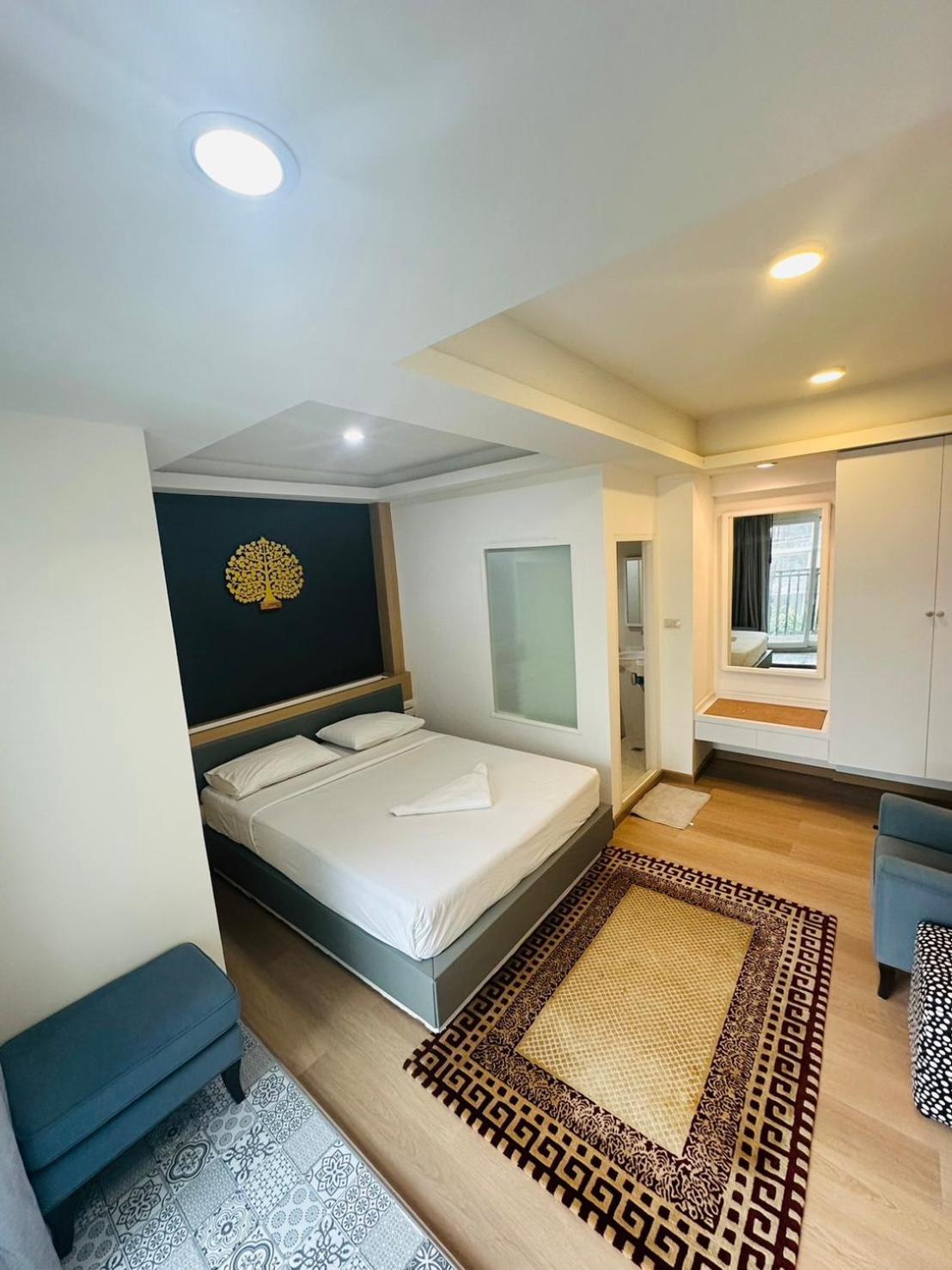 Royal Garden Home Hotel Bangkok Eksteriør bilde